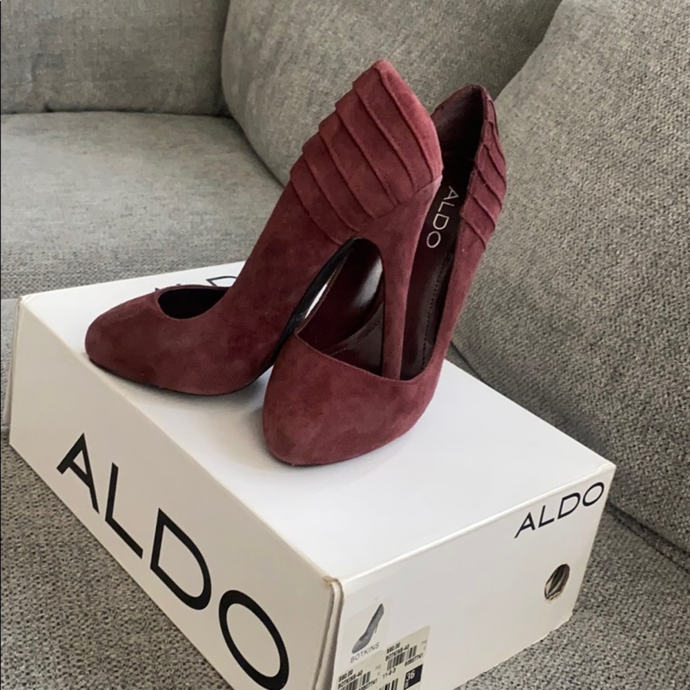Burgundy Aldo pumps